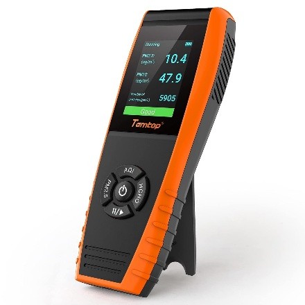 Air Quality Monitor with readings on digital screen